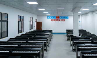 �����к��{�е��I(y��)���g(sh��)�W(xu��)У