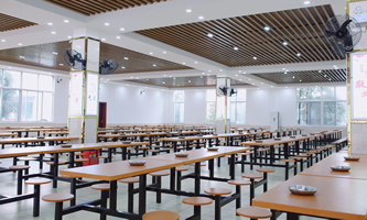 �Lɳ�ЬF(xi��n)�����Q(m��o)�е��I(y��)�W(xu��)У