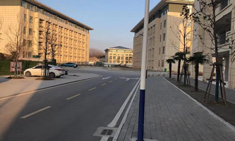 ͩ�ؿh�е��I(y��)�W(xu��)У